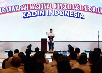Presiden Prabowo Subianto memberikan pengarahan dalam acara “Musyawarah Nasional Konsolidasi Persatuan Kadin Indonesia” di Hotel The Ritz-Carlton, Mega Kuningan, Jakarta, pada Kamis (16/01/2025)