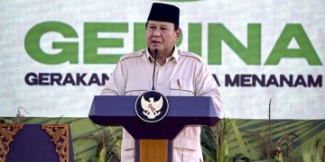 Presiden Prabowo Subianto secara resmi meluncurkan program Gerakan Indonesia Menanam (Gerina) yang digelar di Kabupaten Banyuasin, Provinsi Sumatra Selatan, pada Rabu, 23 April 2025. (dok: BPMI Setpres)
