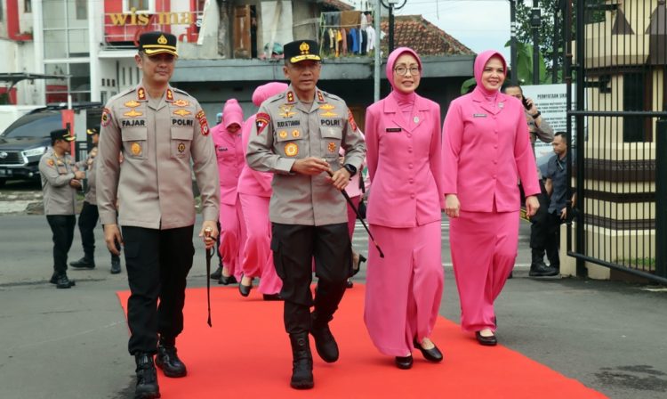Kunjungan Kapolda Jabar Irjen Pol Rudi Setiawan ke Mapolres Garut