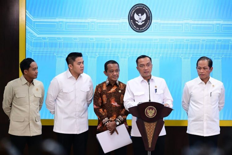 Mensesneg Prasetyo Hadi dalam konferensi pers di Kompleks Istana Kepresidenan, Jakarta