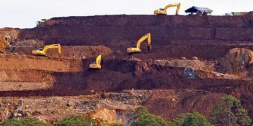 Penambangan nikel PT Kawei Sejahtera Mining di Pulau Kawe, Distrik Waigeo Barat, Raja Ampat, Papua Barat Daya