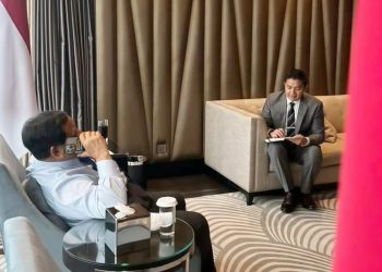 Presiden Republik Indonesia, Prabowo Subianto melakukan komunikasi langsung dengan Presiden Amerika Serikat, Donald Trump pada Selasa, 15 Juli 2025, melalui sambungan telepon.