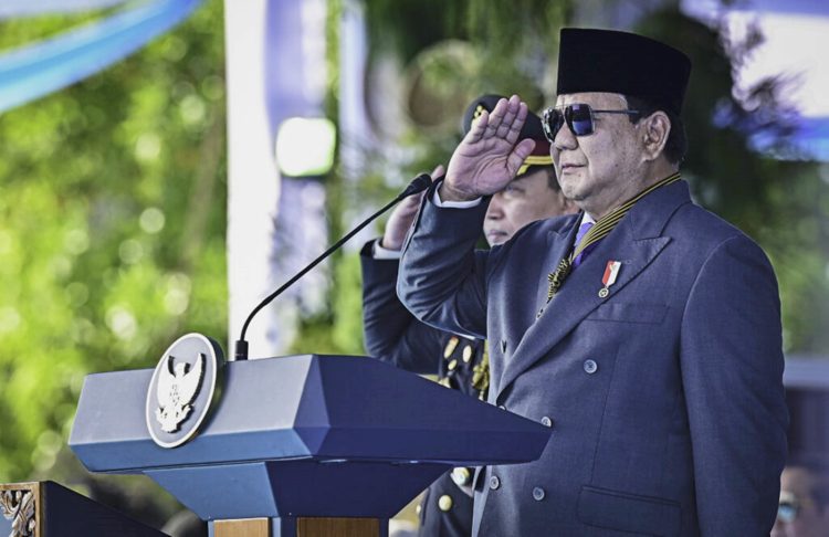 Presiden Republik Indonesia Prabowo Subianto memimpin langsung Upacara Peringatan ke-79 Hari Bhayangkara di Monumen Nasional, Jakarta, pada Selasa, 1 Juli 2025