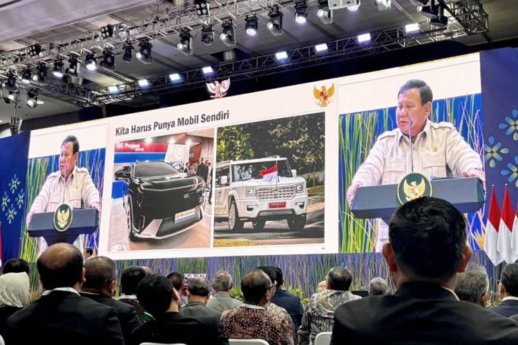 Presiden Prabowo Subianto menyampaikan pidato utama (keynote speech) dalam KSTI Tahun 2025 yang diselenggarakan di Sabuga, ITB, Kamis, 7 Agustus 2025