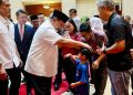 Presiden Prabowo Subianto tiba di hotel tempat menginap disambut puluhan warga negara Indonesia yang tinggal di Singapura