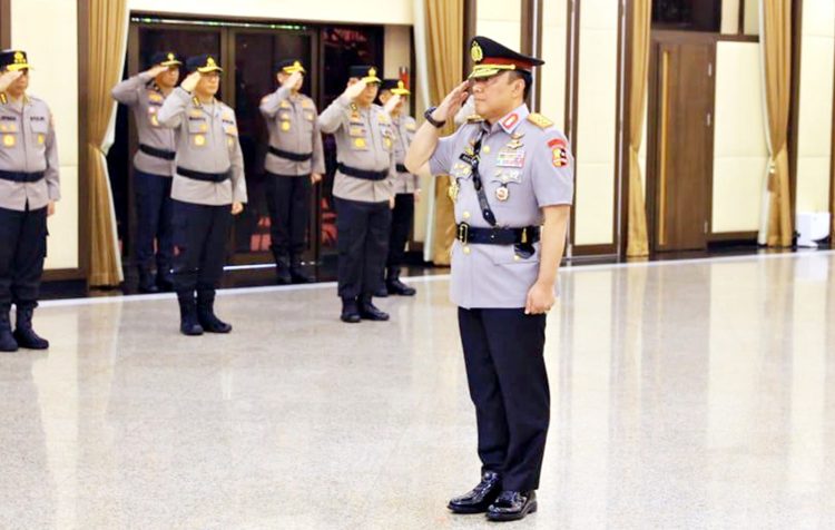 Prosesi Pelantikan Komjen Pol Dedi Prasetyo sebagai Wakapolri dan Sertijab Irwasum Polri kepada Kapolri di Ruang Rapat Utama Mabes Polri, Jakarta Selatan, pada Sabtu (16/8/2025)
