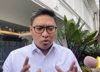 Wamentan Sudaryono hentikan impor gula demi dorong swasembada pangan. DPR apresiasi langkah strategis lindungi petani lokal.(Foto:Istimewa)