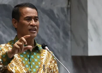 Presiden Prabowo Subianto resmi menunjuk Menteri Pertanian Amran Sulaiman sebagai Kepala Badan Pangan Nasional, menggantikan Arief Prasetyo Adi.(foto: Istimewa)