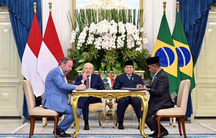 Penandatanganan MoU baru di sektor ESDM, yang disaksikan langsung oleh Presiden Republik Indonesia Prabowo Subianto dan Presiden Republik Federasi Brasil Luiz Inácio Lula da Silva di Istana Merdeka, Jakarta