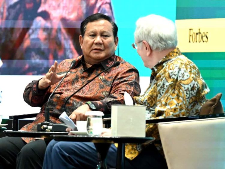 Presiden Prabowo Subiyanto memerintahkan operasi militer besar di Bangka Belitung untuk menghentikan penyelundupan timah ilegal.(Foto: BPMI/Setpres)