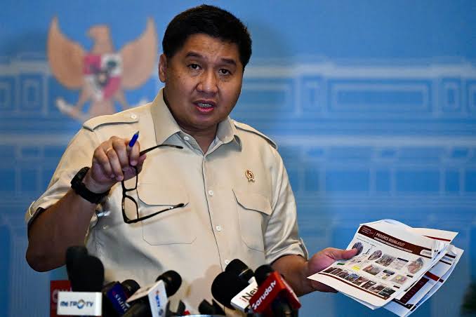 Menteri PKP Maruarar Sirait laporkan serapan rumah subsidi 70 persen kepada Presiden Prabowo, BPHTB dan PBG gratis untuk masyarakat berpenghasilan rendah.(Foto:Sesneg)