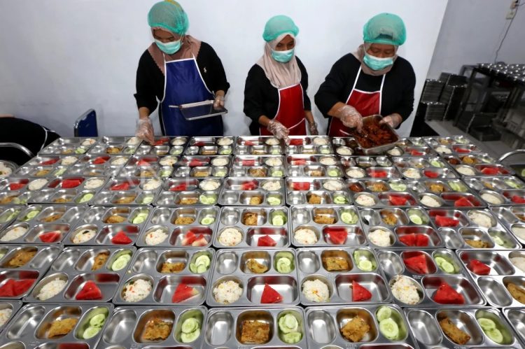 BGN batasi kapasitas dapur MBG maksimal 3.000 porsi per hari untuk jaga kualitas gizi, keamanan pangan, dan efektivitas layanan (Foto: Istimewa)