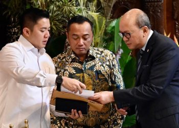 Pemerintah mendukung PSSI segera mencari pengganti Patrick Kluivert setelah Timnas Indonesia gagal ke Piala Dunia 2026.(foto: Setpres/BPMI)