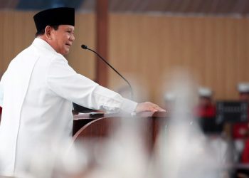 Ketua Dewan Pembina Partai Gerindra, Prabowo Subianto, memberikan taklimat kepada seluruh kader Gerindra di Padepokan Garudayaksa, Hambalang, Jawa Barat