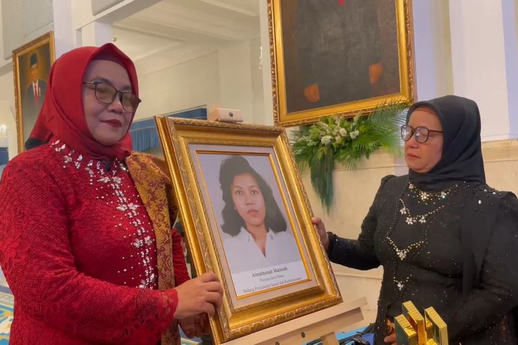 Presiden Prabowo Subianto menganugerahkan gelar Pahlawan Nasional kepada Marsinah, aktivis buruh asal Nganjuk (Foto:Istimewa)