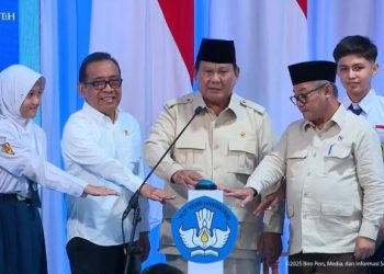 Program smartboard Presiden Prabowo diterapkan untuk memperkuat pembelajaran digital interaktif dan meningkatkan mutu serta pemerataan pendidikan nasional.(Foto: doc. Biro Pres)