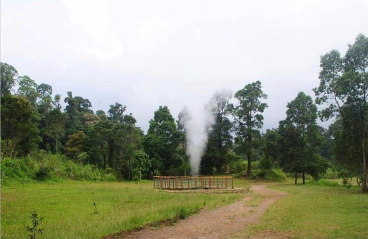 Kawah Kereta Api ikon unik di kawasan Wisata Alam dan Cagar Alam Kawah Kamojang di Dusun Kamojang, Desa Laksana, Kecamatan Ibun, Kabupaten Bandung (dok Berita Geothermal)