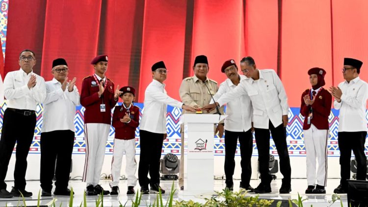 Presiden Prabowo Subianto meresmikan 166 Sekolah Rakyat di 34 provinsi (Foto:BPMI)