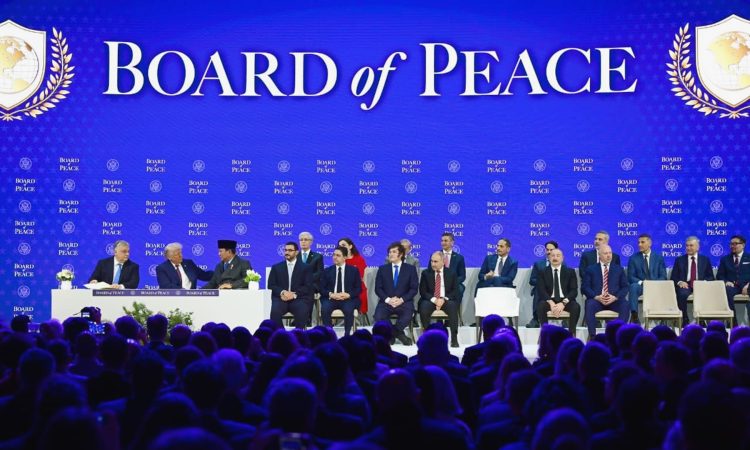 Presiden Republik Indonesia, Prabowo Subianto menjadi salah satu pemimpin negara yang menandatangani Board of Peace (BoP) Charter pada Kamis, 22 Januari 2026 di Davos, Swiss